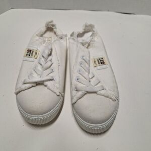 Casual White Canvas Sneakers for Women